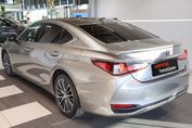 Lexus ES 300h Business Edition
