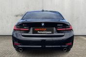BMW Seria 3 320i xDrive Advantage
