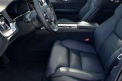 Volvo V60 B4 B Plus Dark