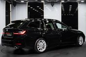 BMW Seria 3 320i Sport Line aut
