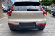 Volvo XC40 B4 Plus Dark