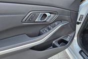 BMW Seria 3 330i xDrive M Sport
