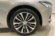 Volvo V90 T6 AWD Plug-In Hybrid Core