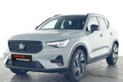 Volvo XC40 B3 B DKG Plus Black Edition