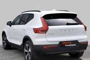 Volvo XC40 B4 B Plus Dark