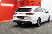 Hyundai i30 1.5 T-GDI Smart DCT