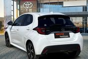 Toyota Yaris Hybrid Style