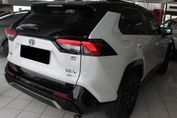 Toyota RAV4 GR Sport 2.5 Hybrid Dynamic Force