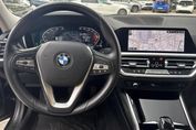 BMW Seria 3 318i Advantage