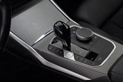 BMW Seria 3 330e xDrive M Sport sport-aut
