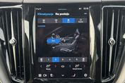 Volvo XC60 T6 Plug-In Hybrid AWD Ultra Dark aut