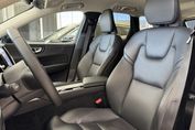 Volvo XC60 B4 B Plus Dark