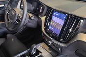 Volvo XC60 B5 B AWD Plus Dark