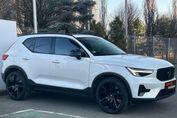 Volvo XC40 B4 Plus Black Edition aut