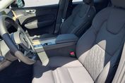 Volvo XC60 B5 B AWD Plus Bright