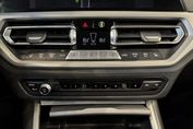 BMW Seria 3 318i Advantage aut