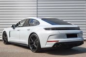Porsche Panamera 4