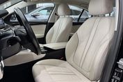 BMW Seria 5 520d xDrive Luxury Line aut