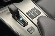 Lexus UX 300h F Sport Design Hybrid Dynamic Force