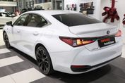 Lexus ES 300h F Sport Design