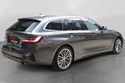 BMW Seria 3 Touring 330i xDrive