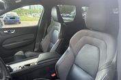 Volvo XC60 B4 B R-Design