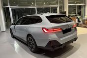 BMW Seria 5 Touring 540d xDrive M Sport