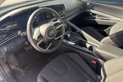 Hyundai Elantra Smart 1.6  CVT