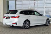 BMW Seria 3 320d xDrive Luxury Line aut