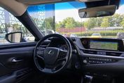 Lexus ES 300h Business Edition