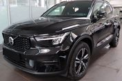 Volvo XC40 B3 Plus Dark