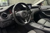 Mercedes GLA 180 7G-DCT