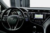 Toyota Camry 2.5 Hybrid Comfort CVT