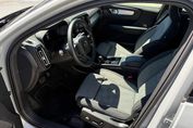 Volvo XC40 B3 Plus Dark