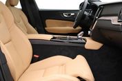 Volvo V60 T6 AWD Plug-In Hybrid Plus Dark