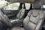Volvo XC60 B4 B Plus Dark