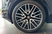 Porsche Cayenne E-Hybrid Black Edition
