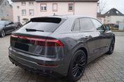 Audi Q8 TFSI e quattro Tiptronic