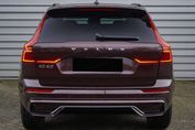 Volvo XC60 B5 AWD Plus Dark