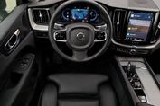 Volvo XC60 T6 Plug-In Hybrid AWD Plus Dark aut
