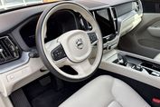 Volvo XC60 B4 D Momentum Pro