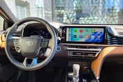 Toyota Camry Hybrid Dynamic Force Executive e-CVT