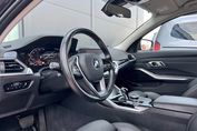 BMW Seria 3 Touring 320d xDrive Sport Line