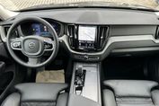 Volvo XC60 B5 B AWD Plus Dark aut
