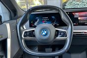 BMW iX xDrive40 76.6kWh Essence