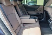 Lexus ES 300h Business Edition