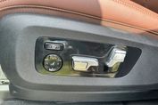 BMW X5 M60i