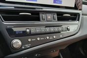 Lexus ES 300h Business Edition