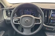 Volvo XC60 B5 B AWD Plus Dark