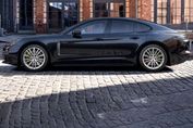 Porsche Panamera 4 E-Hybrid Platinum Edition